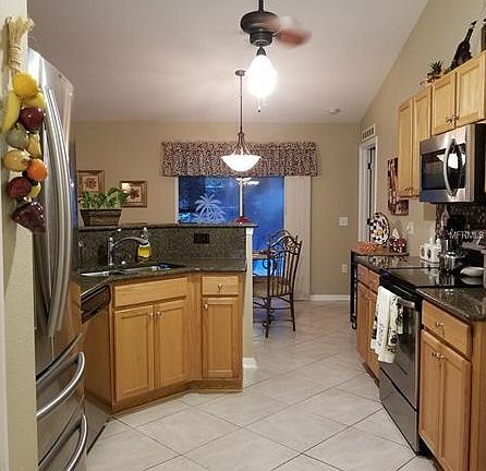 4th image of 2457 Cincinnati St