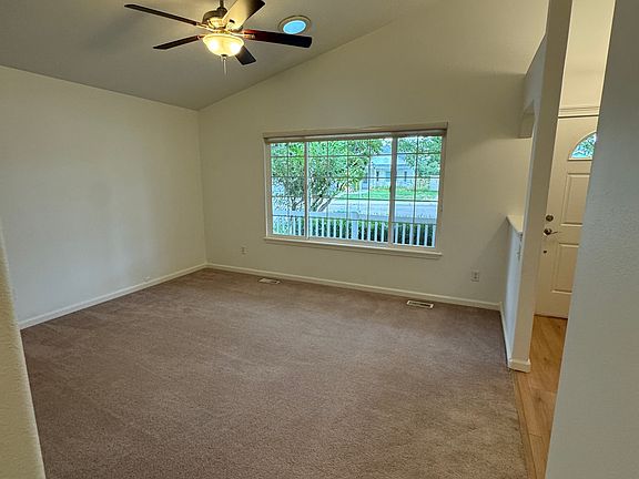 5th image of 2075 N Springland Pl