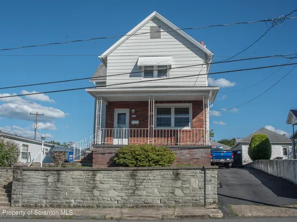 160 Elizabeth St, Pittston, PA 18640