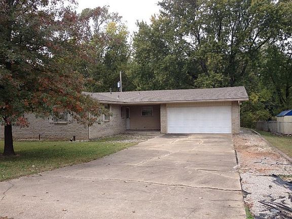 2nd image of 206 S Edgewood Dr
