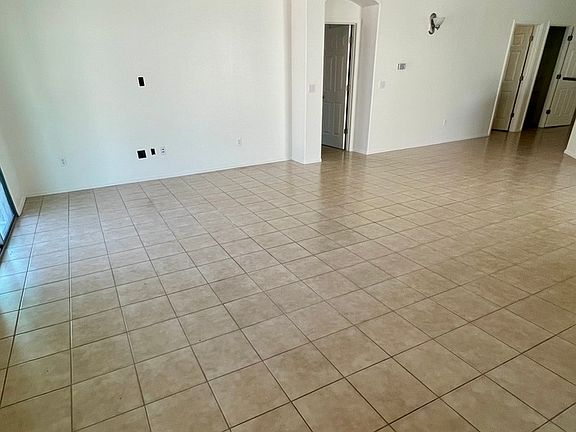 2nd image of 504 W Corte Calza