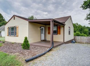 242 Jonesboro Dr, Bluff City, TN 37618