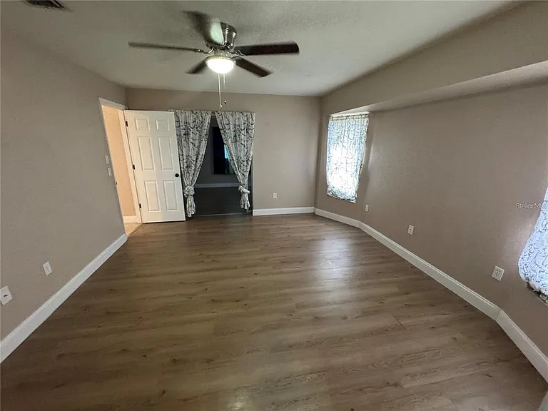 23289 Nancy Ave — Photo 7