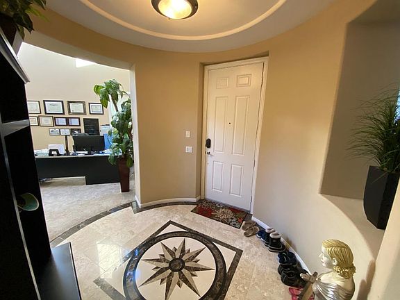 3rd image of 1035 White Alder Ave