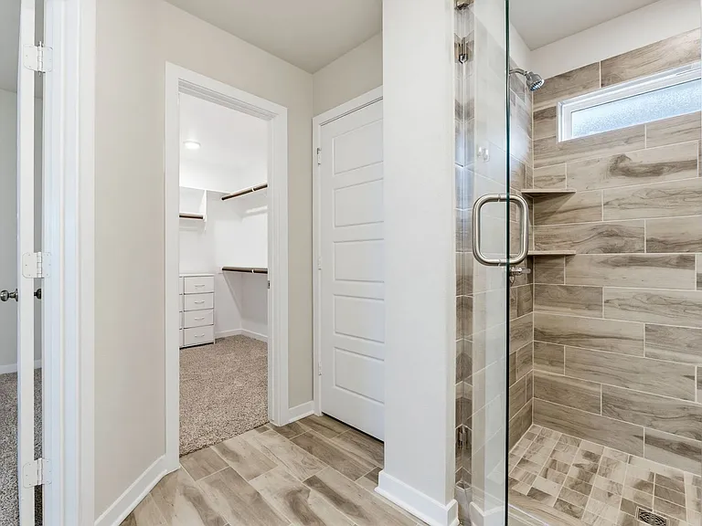 7828 Krenek Tap Dr — Photo 10