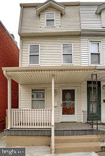 1st image of 1010 N 19th St