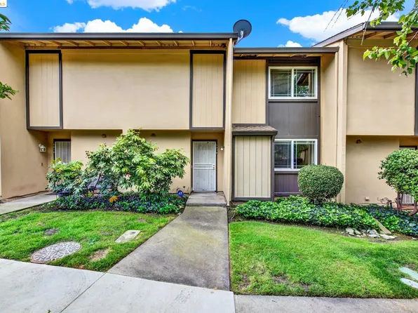 5076 Greenberry Dr, Sacramento, CA 95841