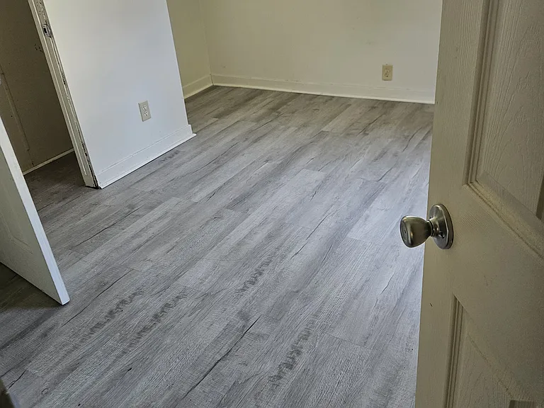 3233 Clark Loop #4 — Photo 5