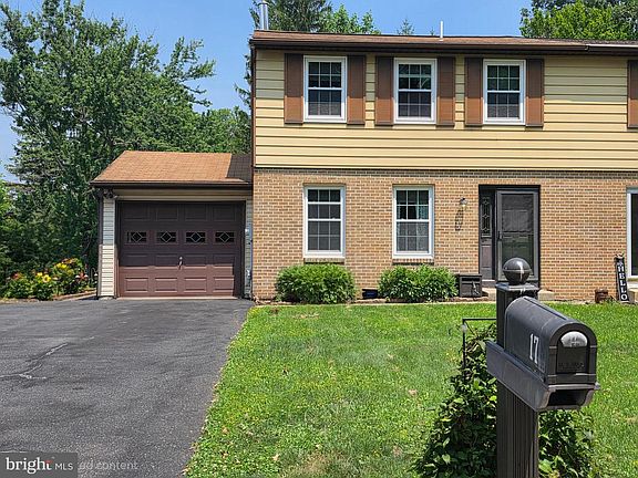 2nd image of 17 Parkview Dr
