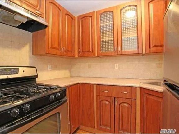5th image of 17317 Vaswani Ave