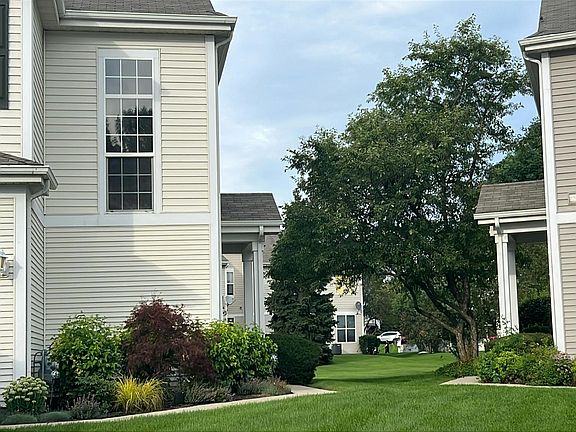2nd image of 1512 Waterside Dr