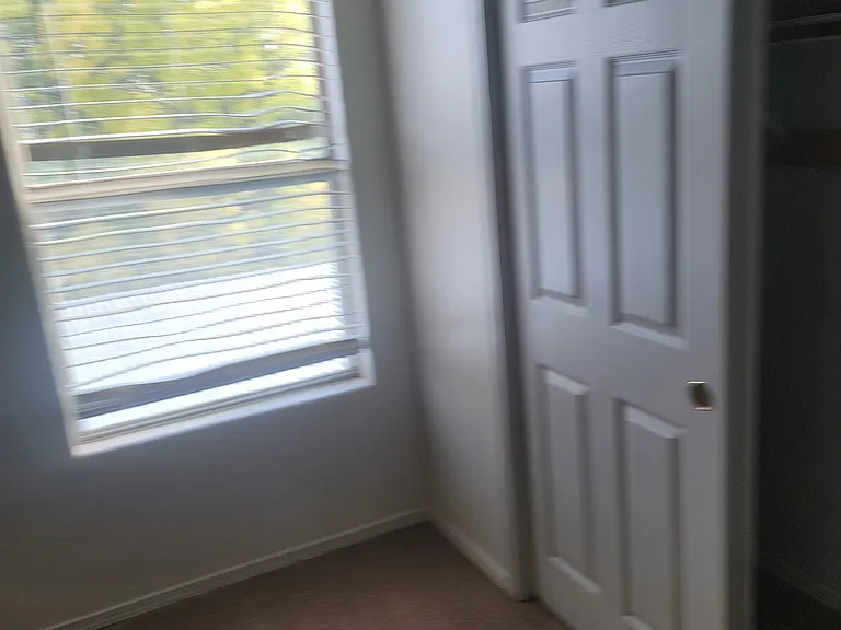 7142 Raleigh Hills Dr NE — Photo 23