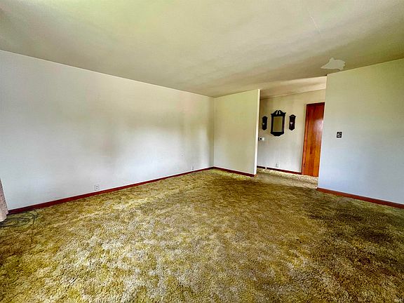 4th image of 618 22nd St