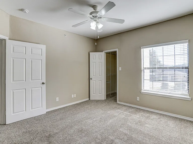 Saxony at Chase Oaks Apartments — Photo 40