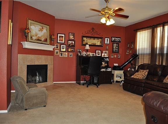 3rd image of 3532 Cattlebaron Dr