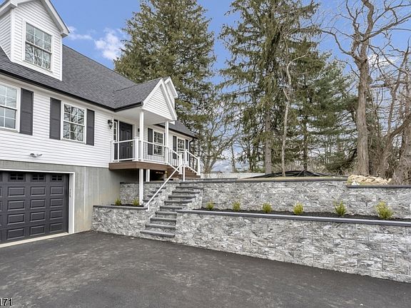 2nd image of 5 Cooks Rd