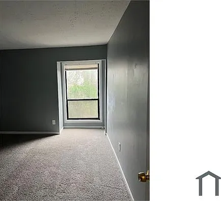 6076 Regent Mnr — Photo 12