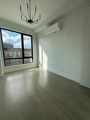 Rented by City Vista Inc | media 4