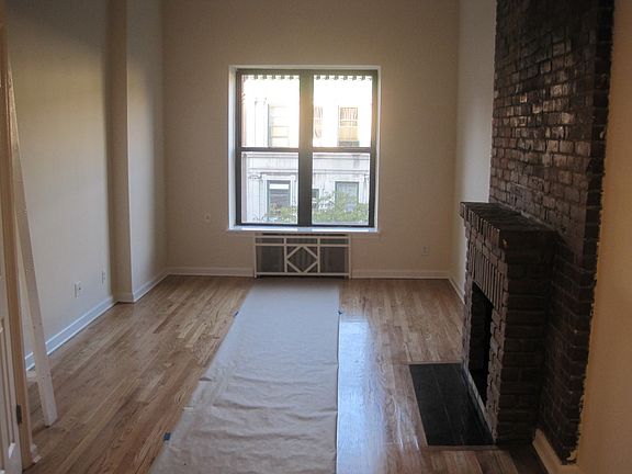 5th image of 124 W 75th St APT 5A
