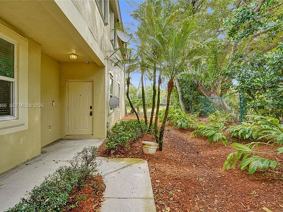 2nd image of 2050 Pasa Verde Ln