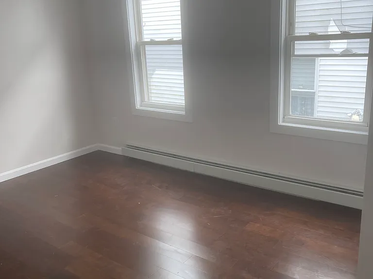 86 John St #2 — Photo 1