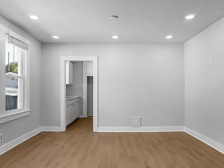 2135 Dorchester Rd — Photo 22