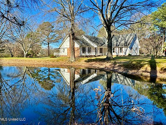 2nd image of 11185 Whispering Pines Dr