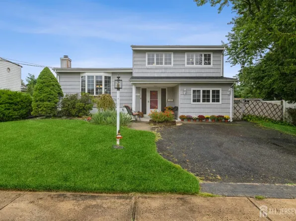 24 Lincroft Ave, Old Bridge, NJ 08857