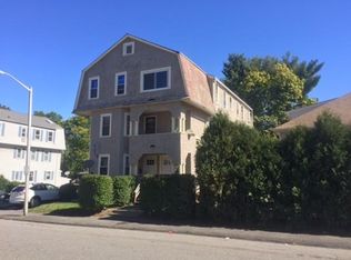59 Vale St, Worcester, MA 01604