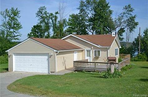 1st image of 3708 Hilltop Dr