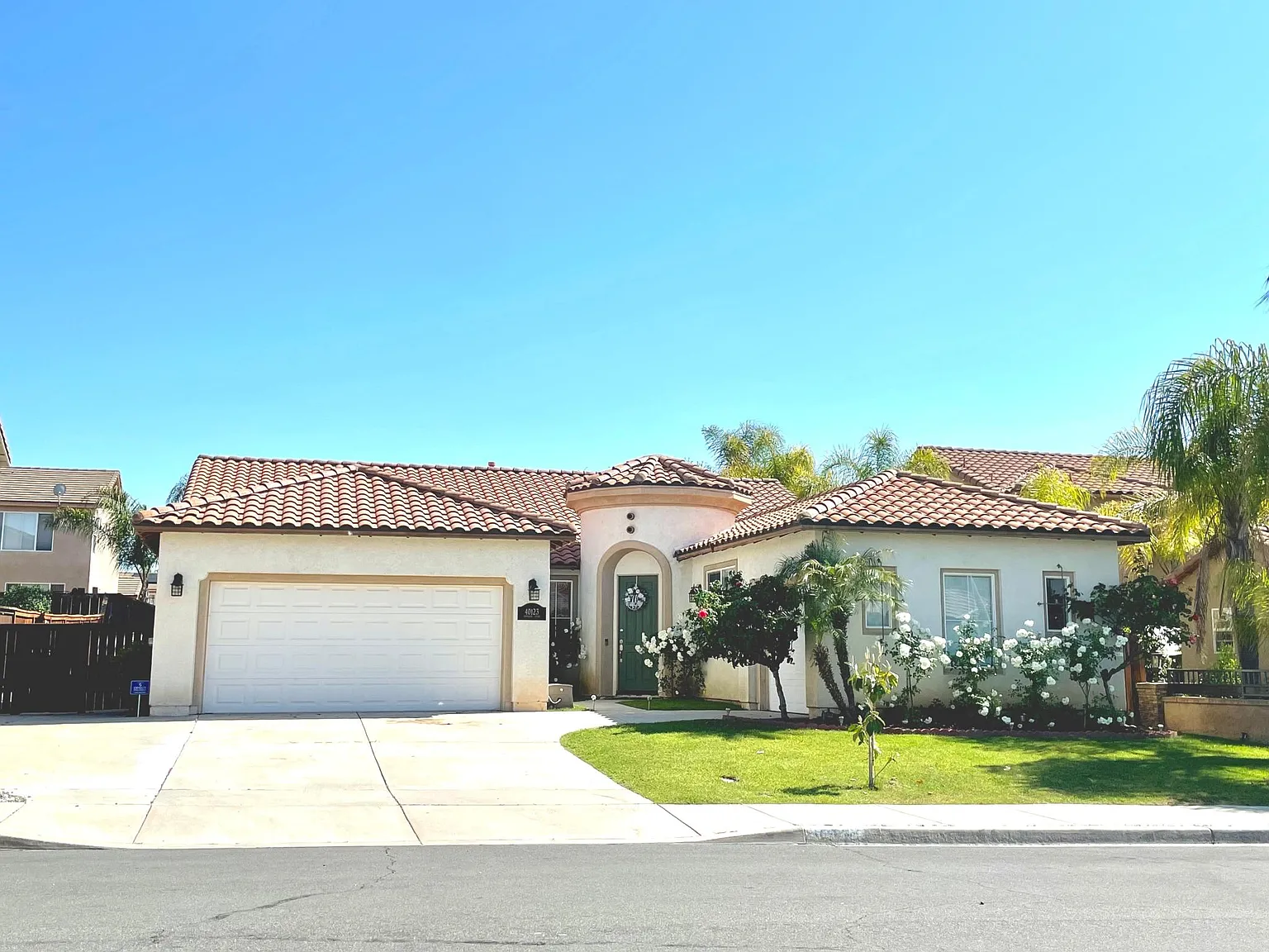 3 bed, 2487 sqft, $3,500 — Photo 1