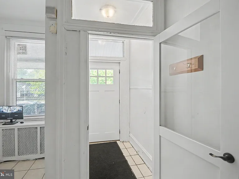 1921 W Allegheny Ave — Photo 5