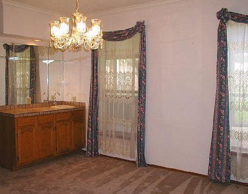 3rd image of 1805 POPPY PEAK DR