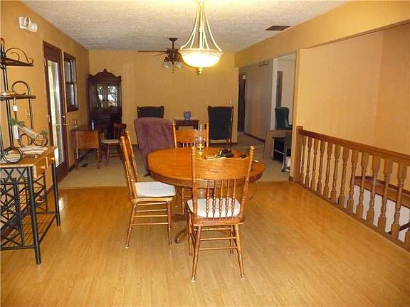 4th image of 17 Danridge Dr
