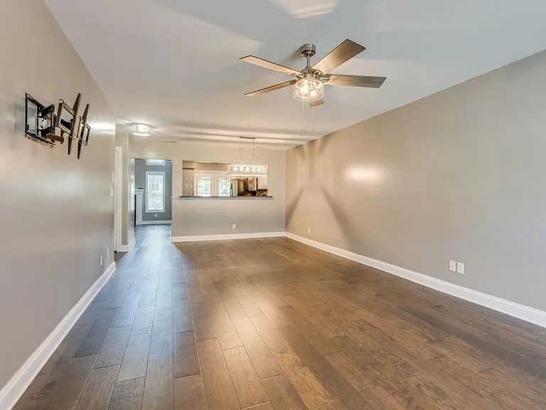 438 Old Grist Mill Blvd — Photo 4