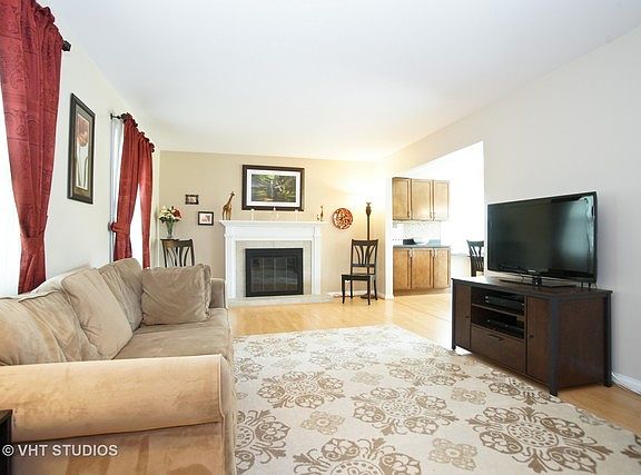 2nd image of 120 Tamworth Pl
