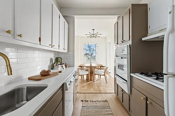 Sold by SERHANT. | media 3