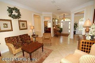 5th image of 2443 Stockton Dr