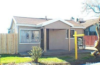 1st image of 224 W Clayton Ave