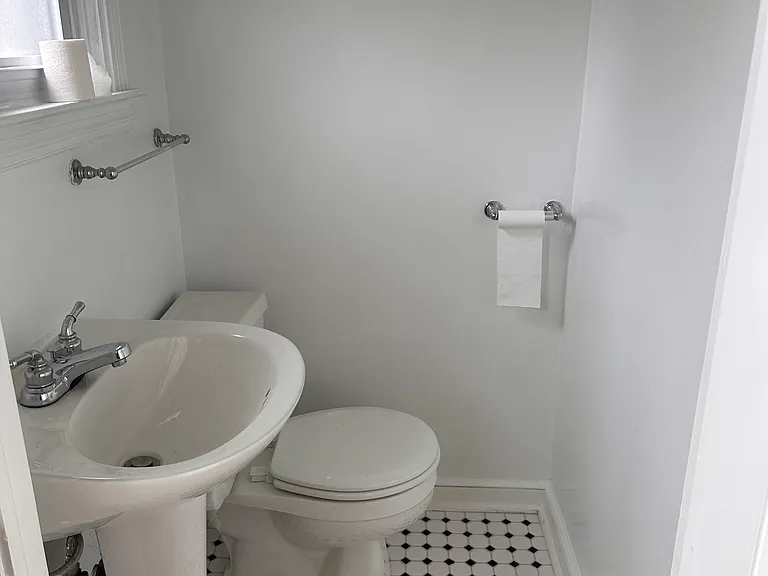 8 Arthur Rd — Photo 9