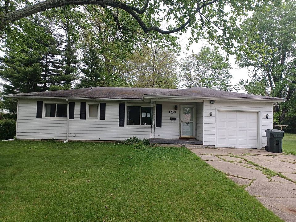 1st image of 108 W Chaplin St