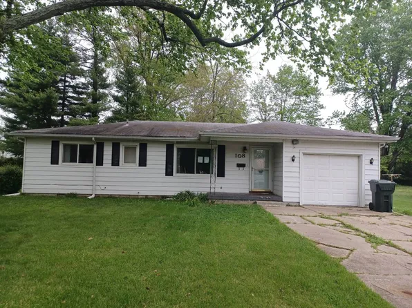 108 W Chaplin St, Robinson, IL 62454