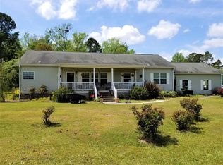 2338 M W Rickenbaker Rd, Manning, SC 29102