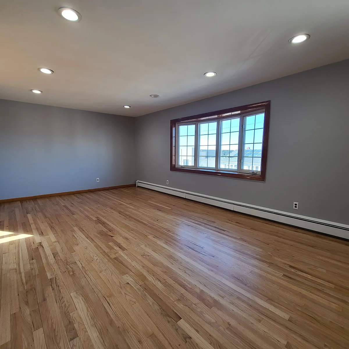 Building Photo - 5204 Meadowview Ave #2