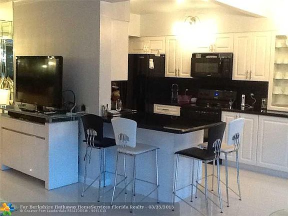 2nd image of 7400 Radice Ct APT 304
