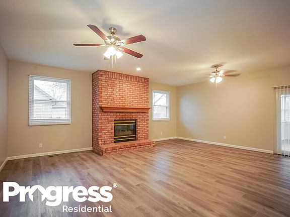 3rd image of 7916 Santolina Dr