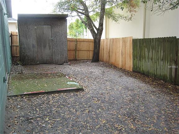 3rd image of 122 Hartsdale Dr