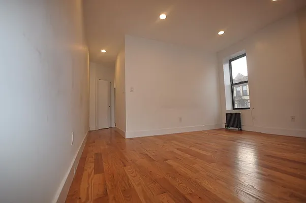 Rented by REAL New York | media 15