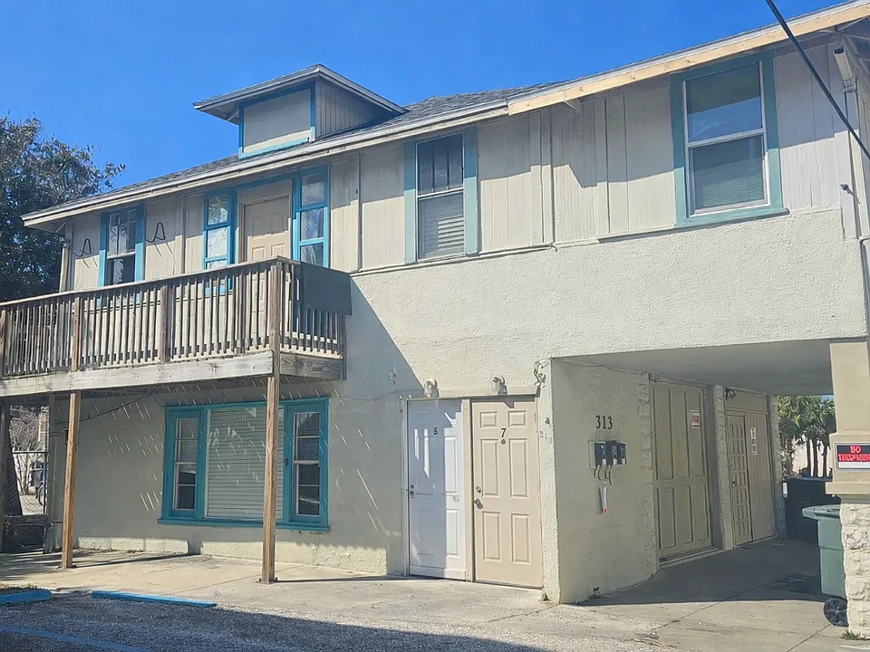 709 Ora St #6