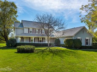 6319 Deerwood Dr, Crystal Lake, IL 60012